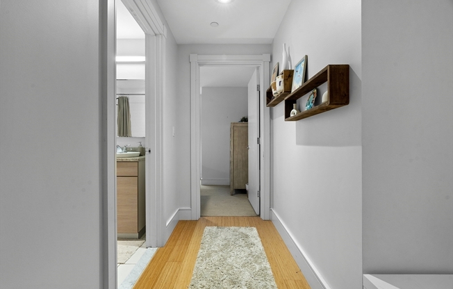 2 beds, 2 baths, 1,611 sqft, $7,000, Unit 3N