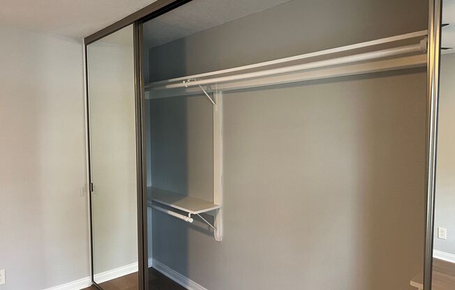 2 beds, 1 bath, 850 sqft, $2,550, Unit D-4