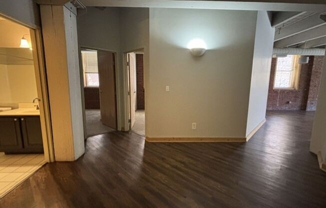 2 beds, 2 baths, 1,376 sqft, $1,849, Unit 611