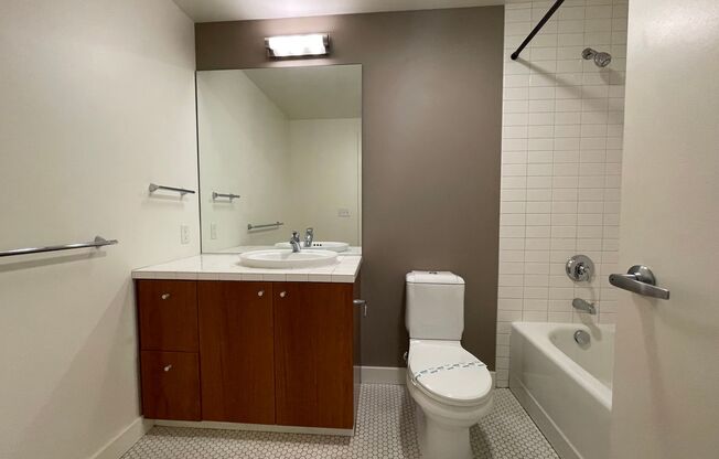 Studio, 1 bath, $1,645