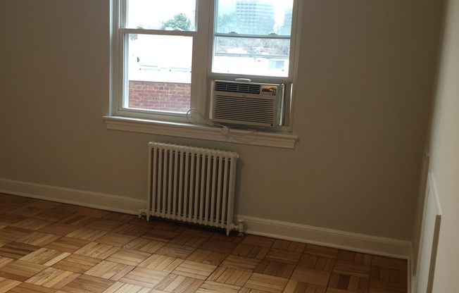 1 bed, 1 bath, 700 sqft, $1,750, Unit 203