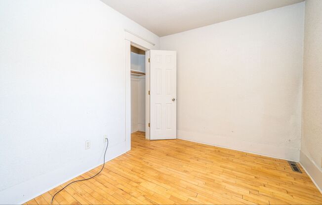 2 beds, 1.5 baths, 1,050 sqft, $1,399, Unit 1226