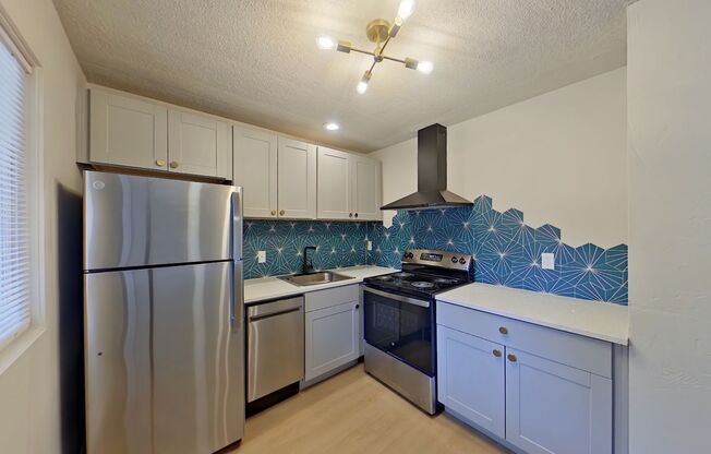 2 beds, 1 bath, 647 sqft, $1,600, Unit 28A