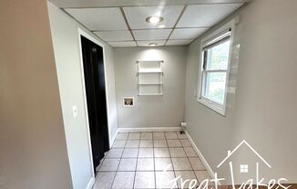 2 beds, 1 bath, $1,050