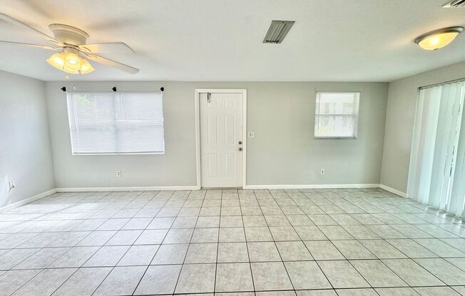 3 beds, 2 baths, $1,600