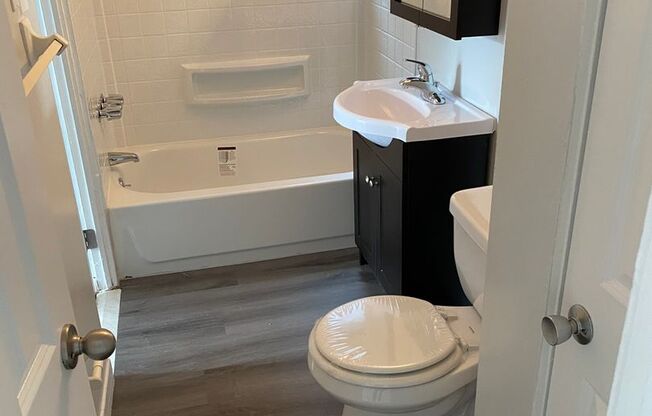 Studio, 1 bath, 415 sqft, $1,175, Unit 101-K1