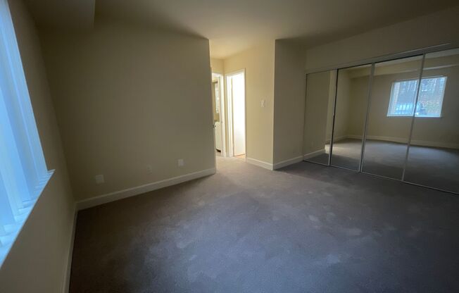 2 beds, 2 baths, 1,000 sqft, $1,975, Unit 14200 #104