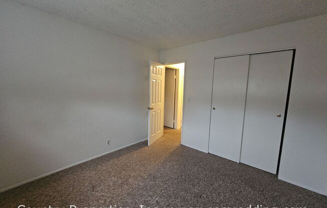 2 beds, 1 bath, $1,150, Unit #4