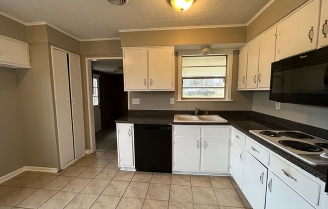 Renovated 4 Bedroom 1.5 Bath Home for Rent!