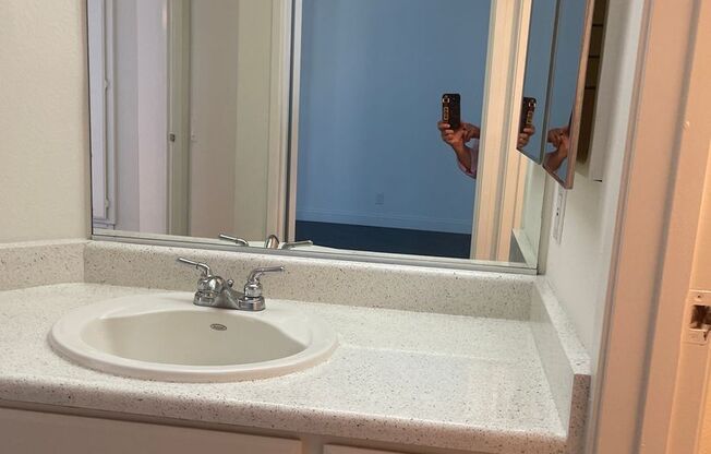 2 beds, 2 baths, 1,000 sqft, $2,750, Unit 316