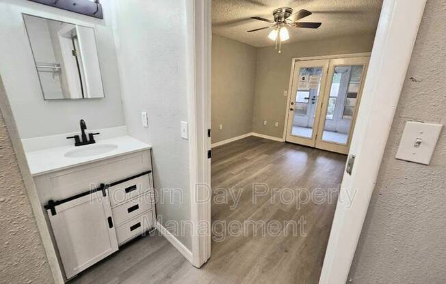 2 beds, 2 baths, 864 sqft, $1,345