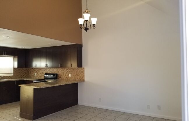 1 bed, 1 bath, 800 sqft, $1,095