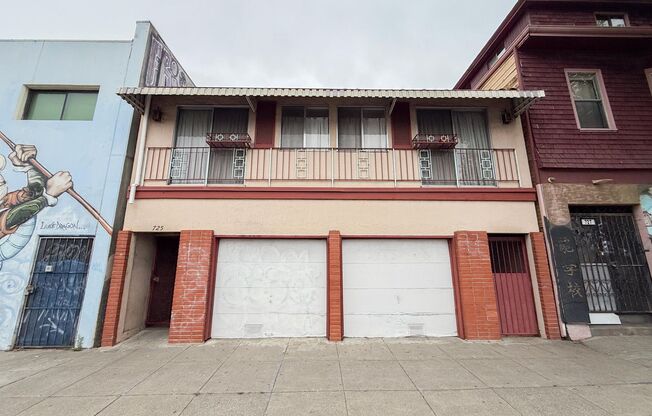 725 Harrison St.