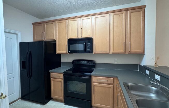 2 beds, 2.5 baths, $1,795