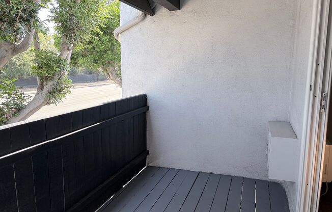 1 bed, 1 bath, 750 sqft, $2,445, Unit A011