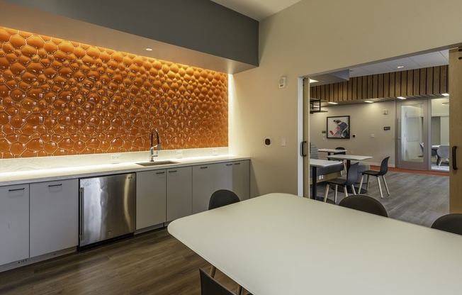 Studio, 1 bath, 475 sqft, $3,000, Unit 202