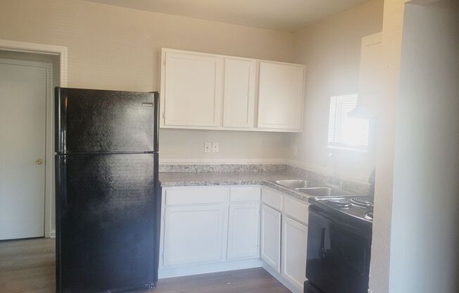 1 bed, 1 bath, $625, Unit 510 S. Pine St. Apt. 1