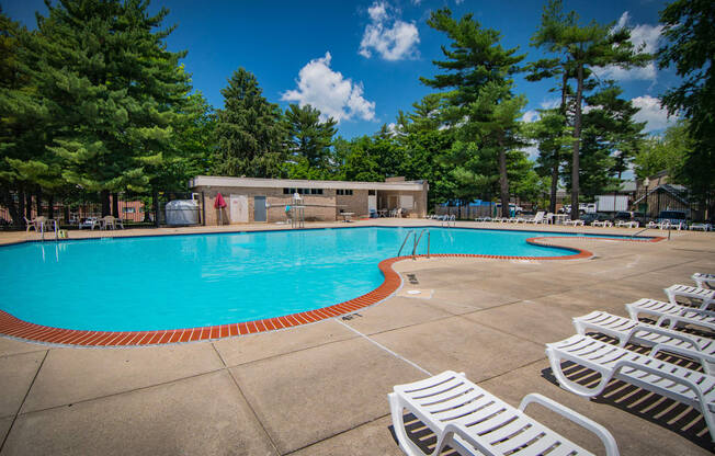 Maplewood Villas Apartments Pool 12