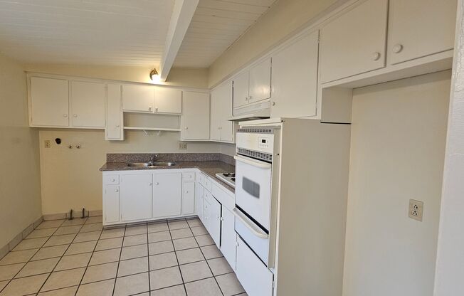 Stratford Beach Apartments