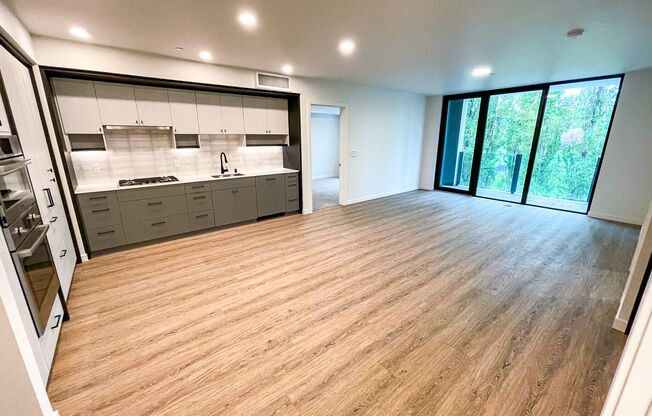 2 beds, 2 baths, 1,100 sqft, $6,495, Unit 401