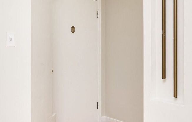 Lee Street Apartments