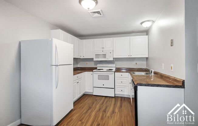 2 beds, 1 bath, 750 sqft, $1,475, Unit 108