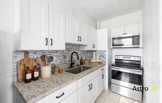 323 N Westland Avenue