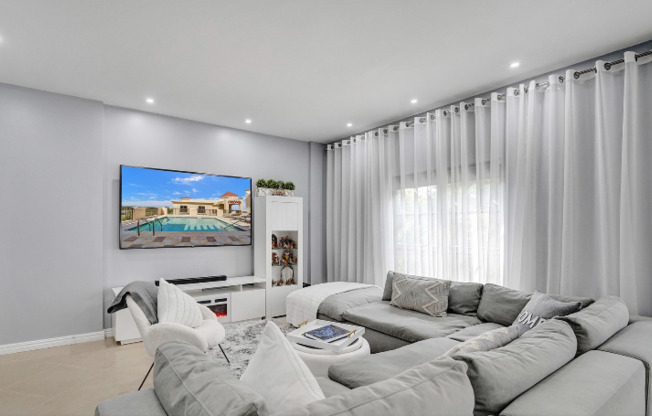 2401 N OCEAN BLVD