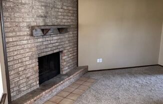 Cozy 2 Bedroom Duplex Central Norman