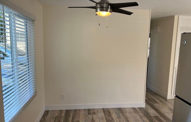 2 beds, 1 bath, 800 sqft, $2,695, Unit 01