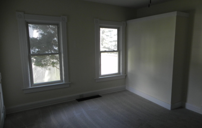2 1/2 JEFFERSON ST