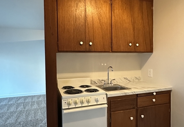 5926 FAUNTLEROY WAY SW