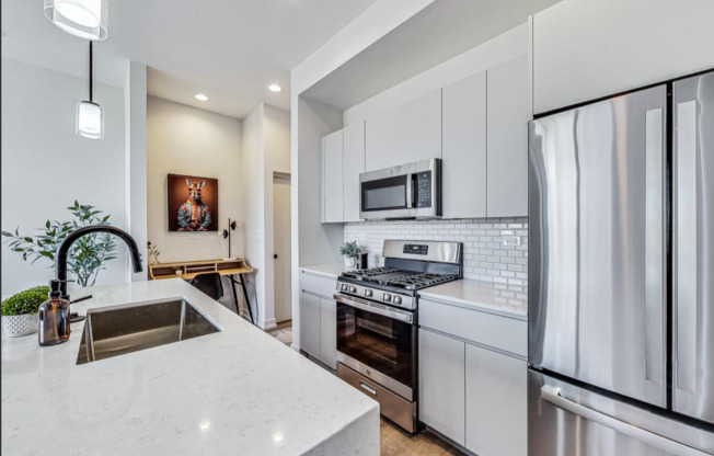 1 bed, 1 bath, 675 sqft, $2,675, Unit 3431-402