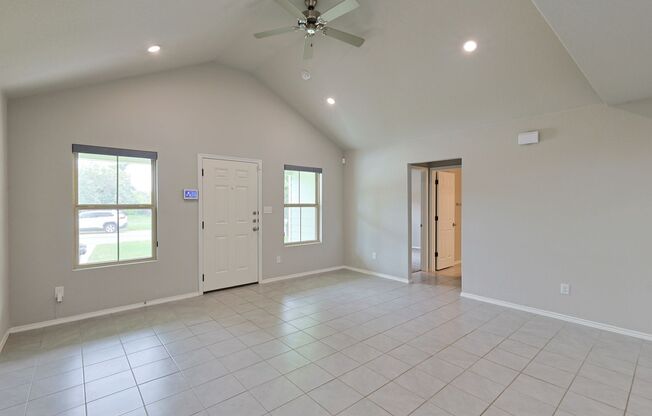 Charming 3/2 Minutes from Downtown NBTX