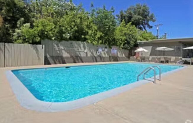 1 bed, 1 bath, 700 sqft, $1,300, Unit 19