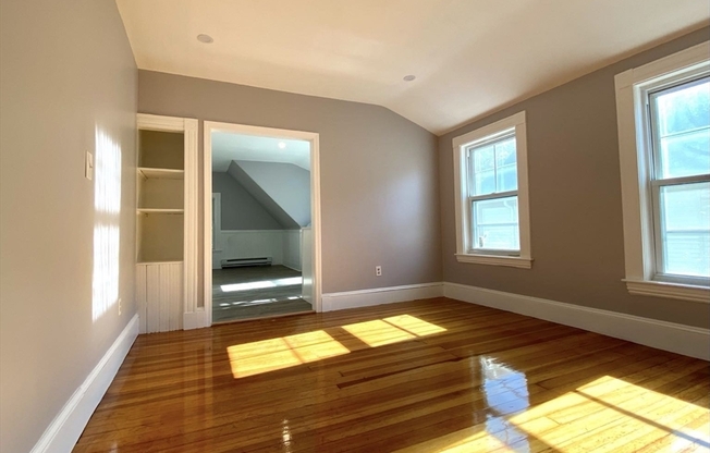 2 beds, 1 bath, 1,100 sqft, $2,900, Unit 3