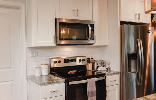 Stylish 3-Bed Brick Home in Central VB!