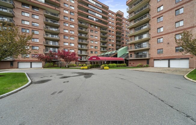 1 bed, 1 bath, 826 sqft, $2,500, Unit 708