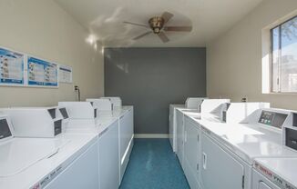 2 beds, 1 bath, 830 sqft, $1,450, Unit 689-08