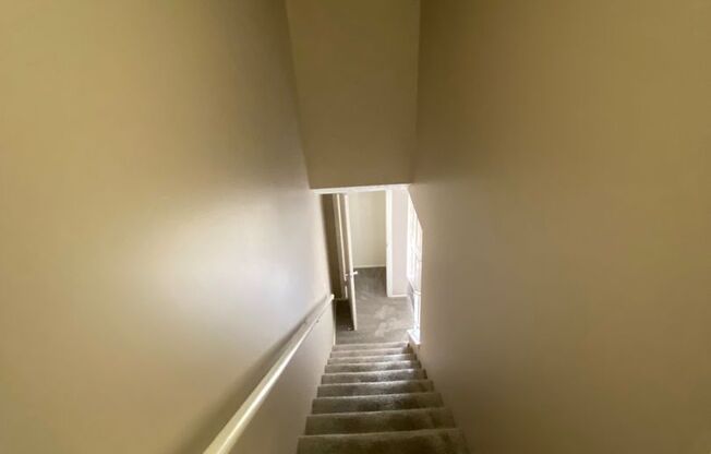 2 beds, 1 bath, 869 sqft, $1,139, Unit 2944B