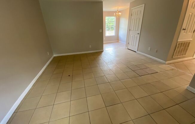 3 beds, 2 baths, $1,100, Unit 309 Wax Rd SE