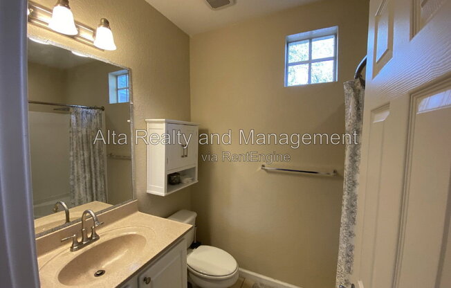 1 bed, 1 bath, 851 sqft, $1,300, Unit Apartment 2405