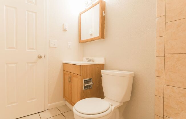 2 beds, 2 baths, 950 sqft, $2,995, Unit 204