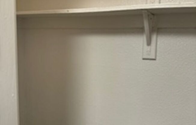 1 bed, 1 bath, 750 sqft, $925, Unit 6713