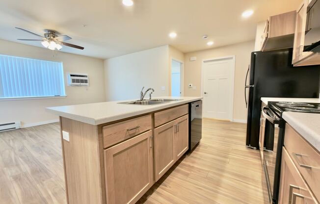 1 bed, 1 bath, 645 sqft, $1,379, Unit EC 4242-01