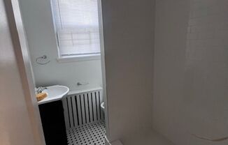 2 beds, 1 bath, 850 sqft, $1,299, Unit WS703A