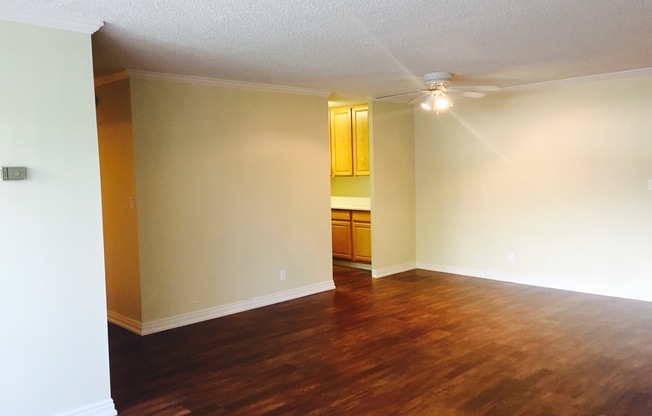 1 bed, 1 bath, 734 sqft, $1,307, Unit 207