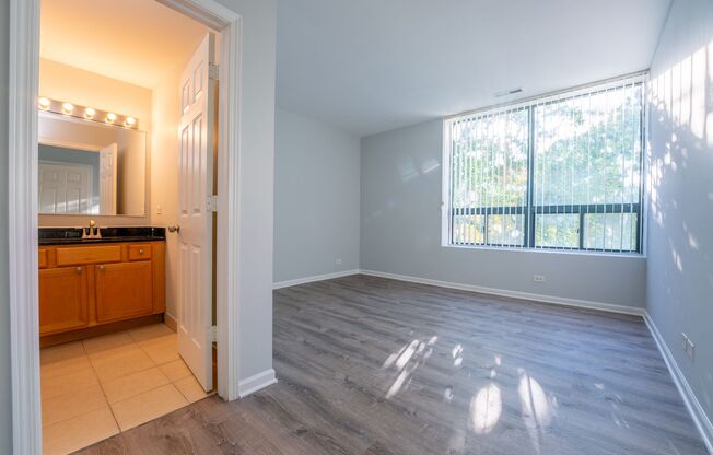 2 beds, 2 baths, 900 sqft, $2,450, Unit 206