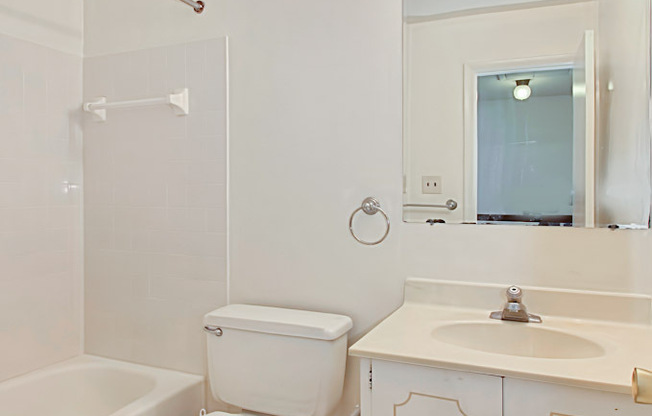 3 beds, 2.5 baths, 1,400 sqft, $3,750, Unit 1