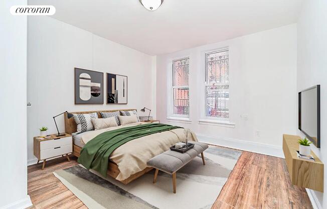 207 W 121 ST